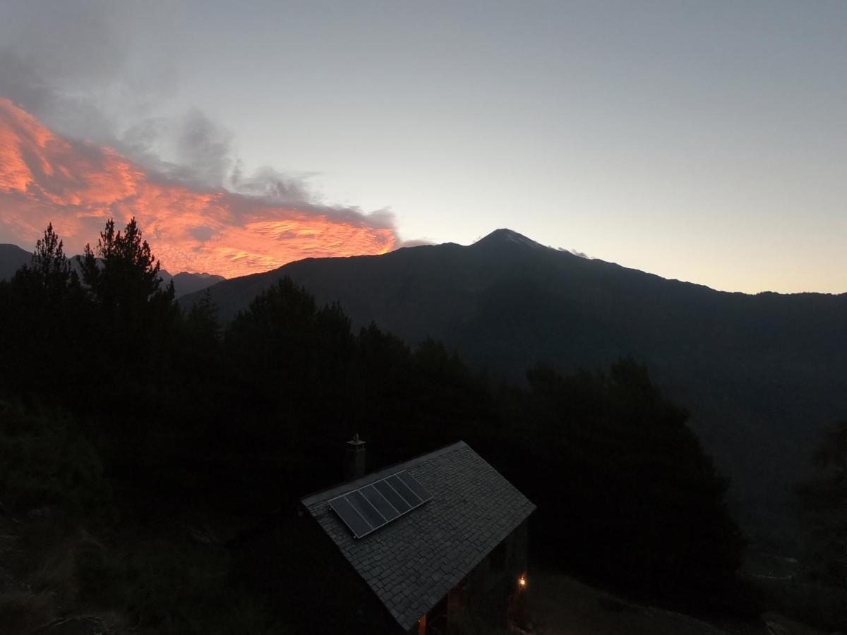Bordes Pirineu, Pintor Areu Oda fotoğraf
